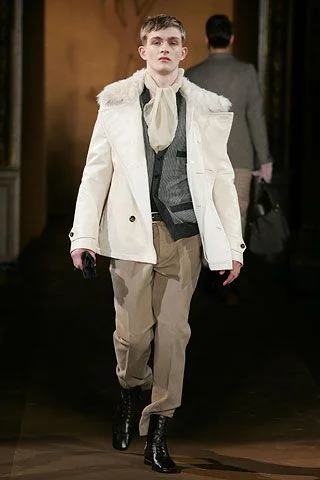 Look 19